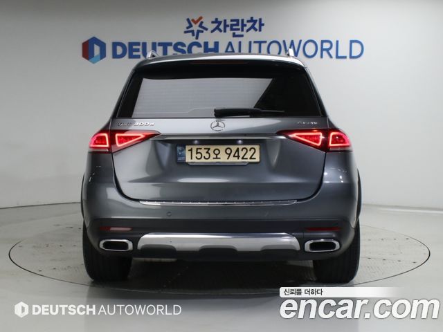 Mercedes-Benz GLE-Class (W167) GLE300d 4MATIC 2022 — фото 4