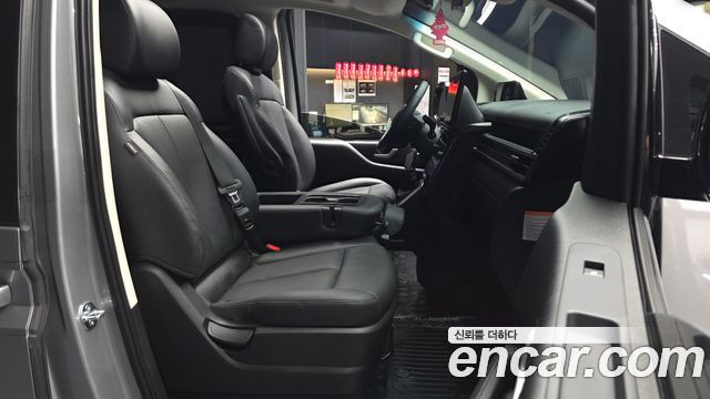 Hyundai Staria HEV 1.6T Tourer 11-Seater Modern 2026 — фото 11