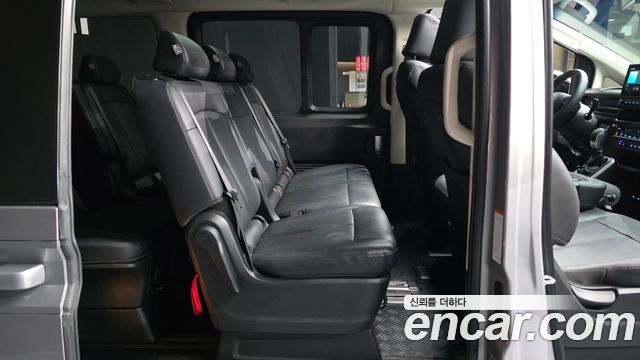 Hyundai Staria HEV 1.6T Tourer 11-Seater Modern 2026 — фото 12