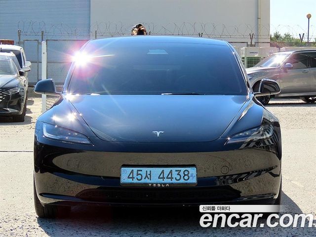 Tesla Model 3 Long Range AWD 2024 — фото 1