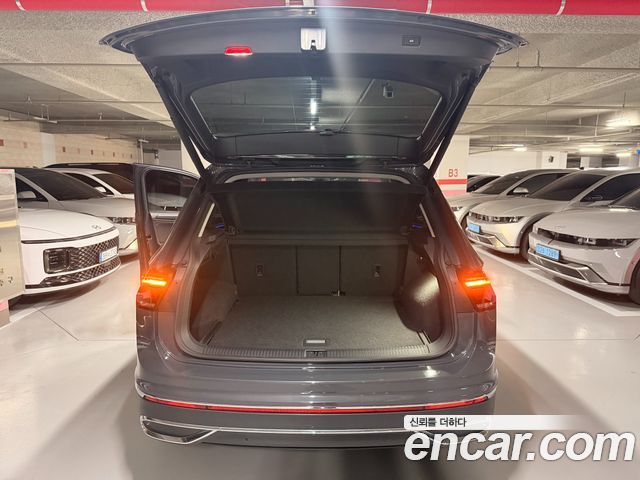 Volkswagen Tiguan (II) 2.0 TDI Prestige 2021 — фото 22