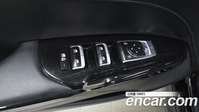 Kia K5 (III) 2.0 Noblesse 2023 — фото 27