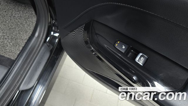 Kia K5 (III) 2.0 Noblesse 2023 — фото 30