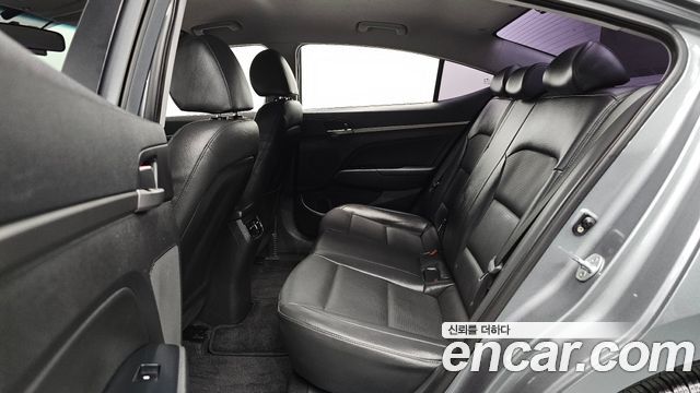 Hyundai Avante (AD) 1.6 GDI Smart 2016 — фото 11
