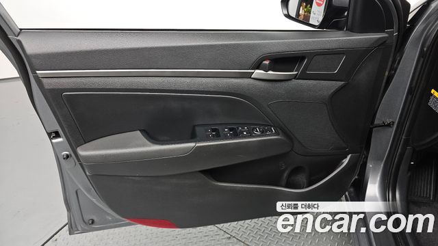 Hyundai Avante (AD) 1.6 GDI Smart 2016 — фото 24
