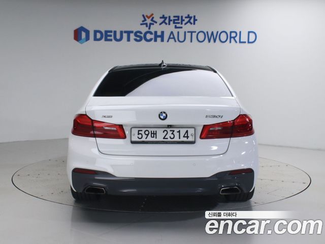 BMW 5 Series (G30) 530i xDrive M Sport Package Plus 2018 — фото 5