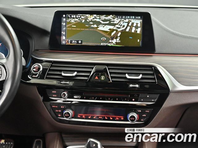 BMW 5 Series (G30) 530i xDrive M Sport Package Plus 2018 — фото 18