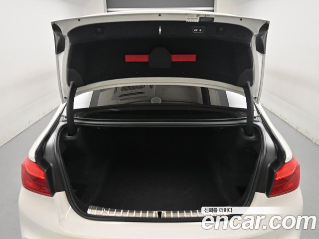 BMW 5 Series (G30) 530i xDrive M Sport Package Plus 2018 — фото 23