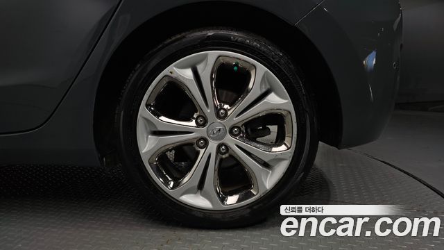 Hyundai i30 (New) 1.6 GDI Extreme 2012 — фото 21