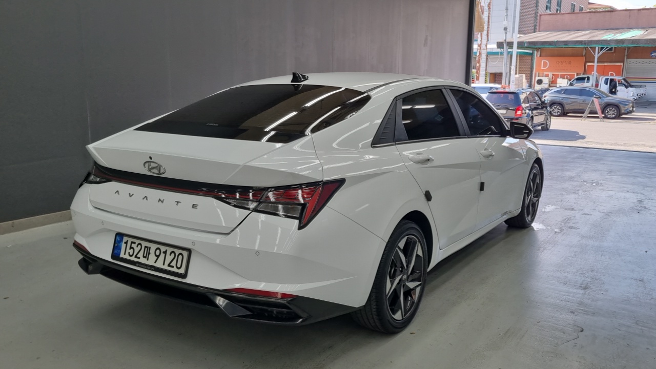Hyundai Avante (CN7) 1.6 Inspiration 2023 — фото 2