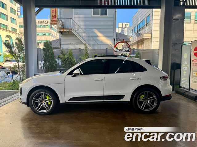 Porsche Macan 2.0 95B 2021 — фото 2
