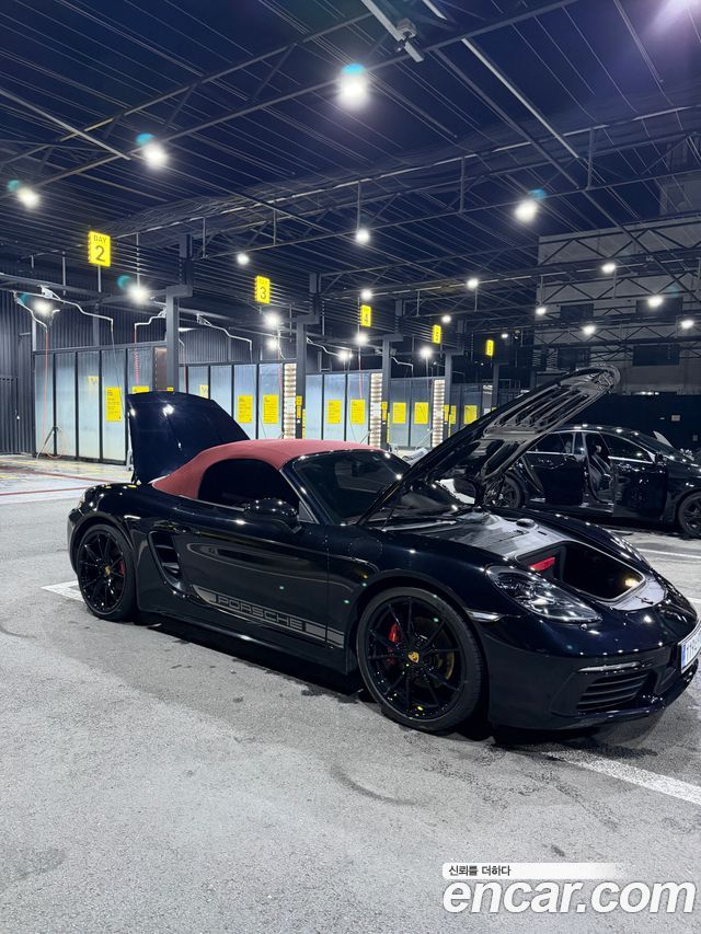 Porsche 718 Boxster 2.0