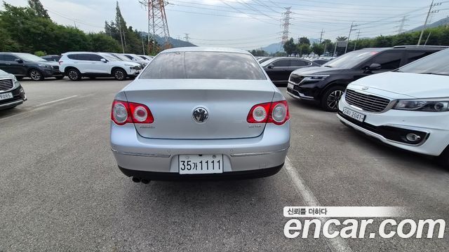 Volkswagen Passat 2.0 TDI Luxury Edition B6 2011 — фото 3