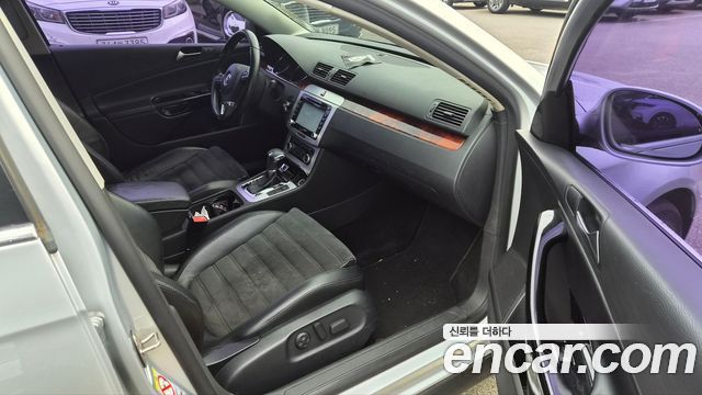 Volkswagen Passat 2.0 TDI Luxury Edition B6 2011 — фото 6
