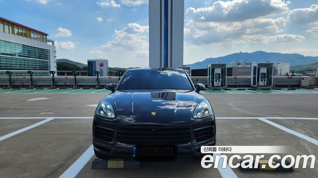 Porsche Cayenne (PO536) 3.0 E-Hybrid Coupe