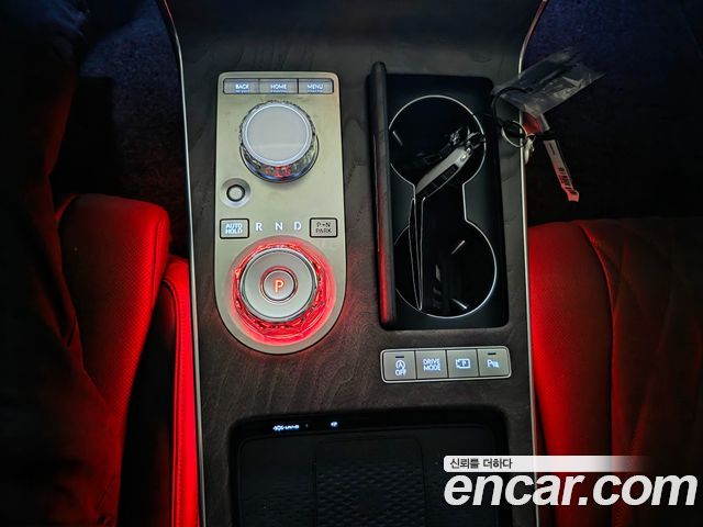 Genesis G80 (RG3) Gasoline 2.5 Turbo AWD 2025 — фото 10