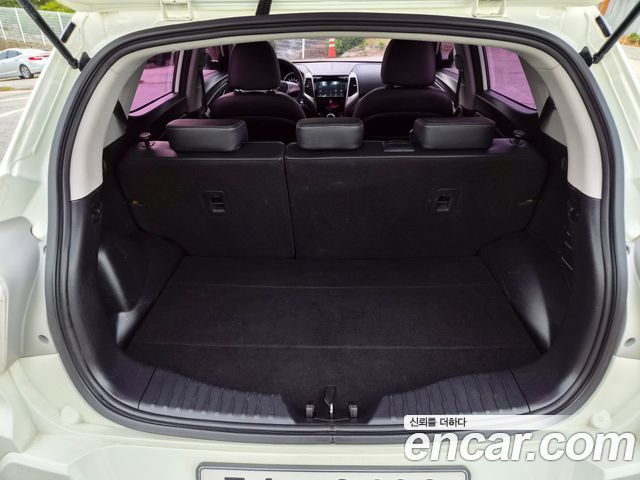 KG Mobility (SsangYong) Tivoli Samba Edition 2WD 2016 — фото 6