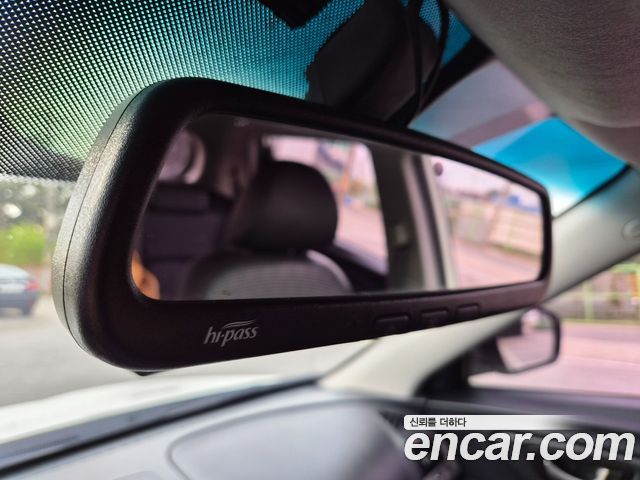 KG Mobility (SsangYong) Tivoli Samba Edition 2WD 2016 — фото 16