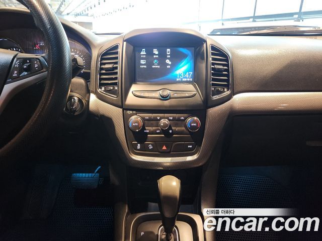 Chevrolet Captiva 2WD LS Deluxe pack 2016 — фото 17