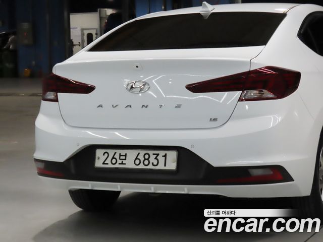 Hyundai Avante (AD) 1.6 Smart 2019 — фото 23