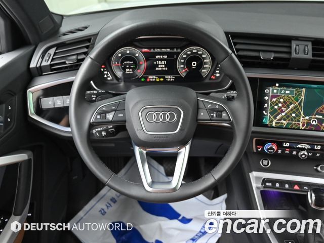 Audi Q3 (F3) 35 TDI Premium 2022 — фото 17