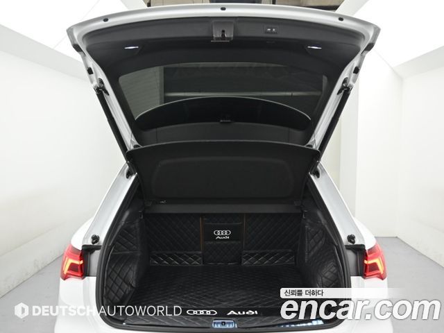 Audi Q3 (F3) 35 TDI Premium 2022 — фото 23