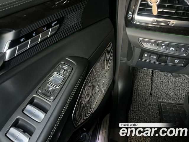 Genesis EQ900 5.0 GDI AWD Prestige 2016 — фото 8