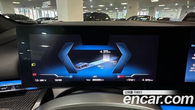 BMW i5 (G60) M60 xDrive 2024 — фото 8