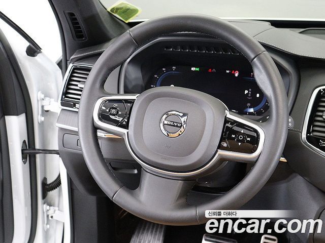 Volvo XC90 (II) B6 Ultimate Bright 2023 — фото 18