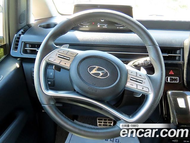 Hyundai Staria L3.5 Lounge 9-Seater Prestige 2022 — фото 7