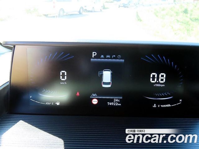 Hyundai Staria L3.5 Lounge 9-Seater Prestige 2022 — фото 8