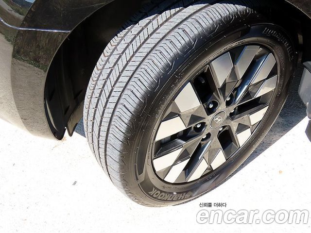 Hyundai Staria L3.5 Lounge 9-Seater Prestige 2022 — фото 23