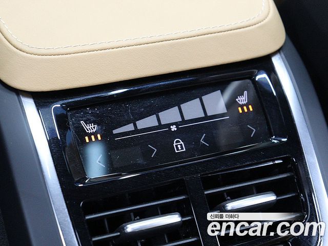 Volvo XC90 (II) B6 Ultimate Bright 2024 — фото 7