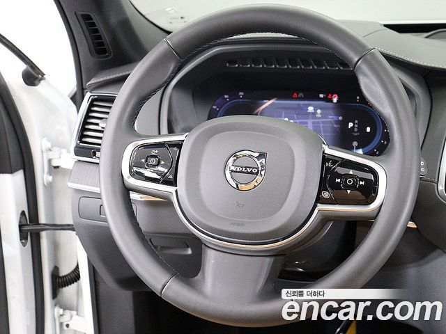 Volvo XC90 (II) B6 Ultimate Bright 2024 — фото 9
