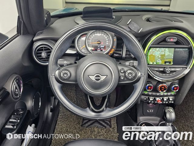 MINI Cooper Convertible Standard 3rd Generation 2017 — фото 17