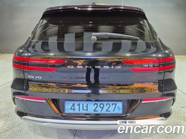 Genesis Electrified (GV70) e-AWD 2022 — фото 2