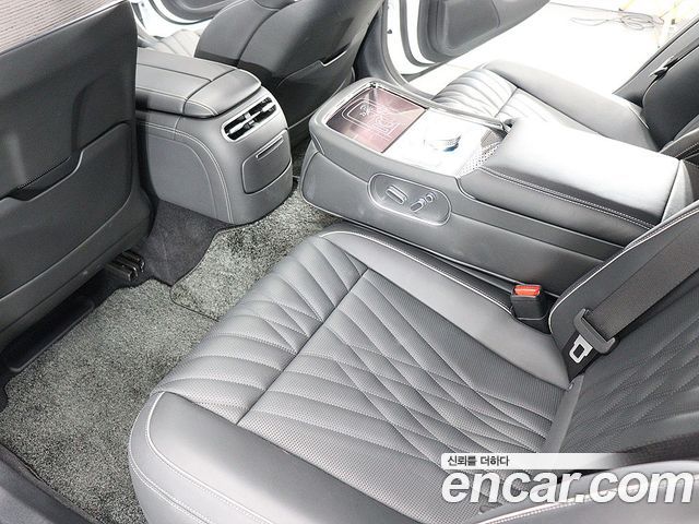 Genesis G90 (RS4) Gasoline 3.5 Turbo AWD 2025 — фото 19
