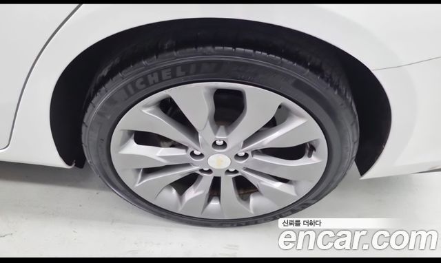 Chevrolet Malibu 1.3 Turbo Premier Prime Sefety 2019 — фото 17