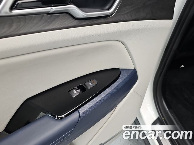 Kia Sportage (V) LPG 2.0 2WD Signature 2023 — фото 19