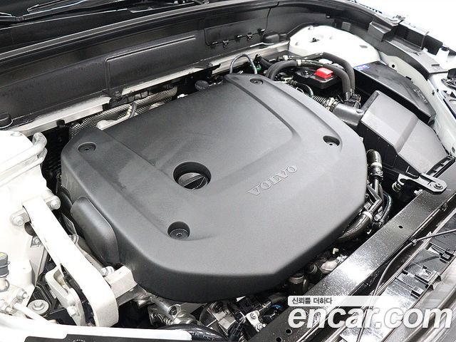 Volvo XC60 (II) B6 Ultra Bright 2025 — фото 17