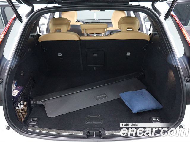 Volvo XC60 (II) B6 Ultra Bright 2025 — фото 19