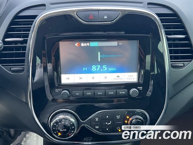 Renault Korea QM3 RE 2016 — фото 17