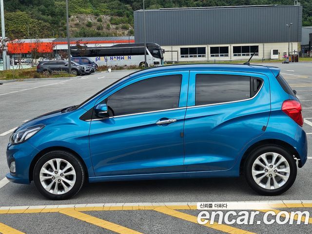 Chevrolet Spark Premier 2021 — фото 5