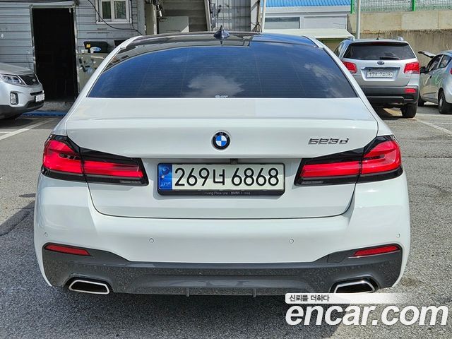 BMW 5 Series (G30) 523d M Sport 2021 — фото 3