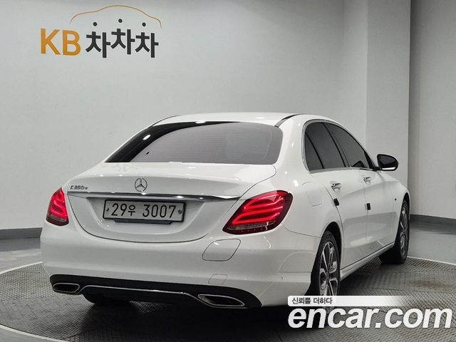 Mercedes-Benz C-Class (W205) C350e 2018 — фото 3