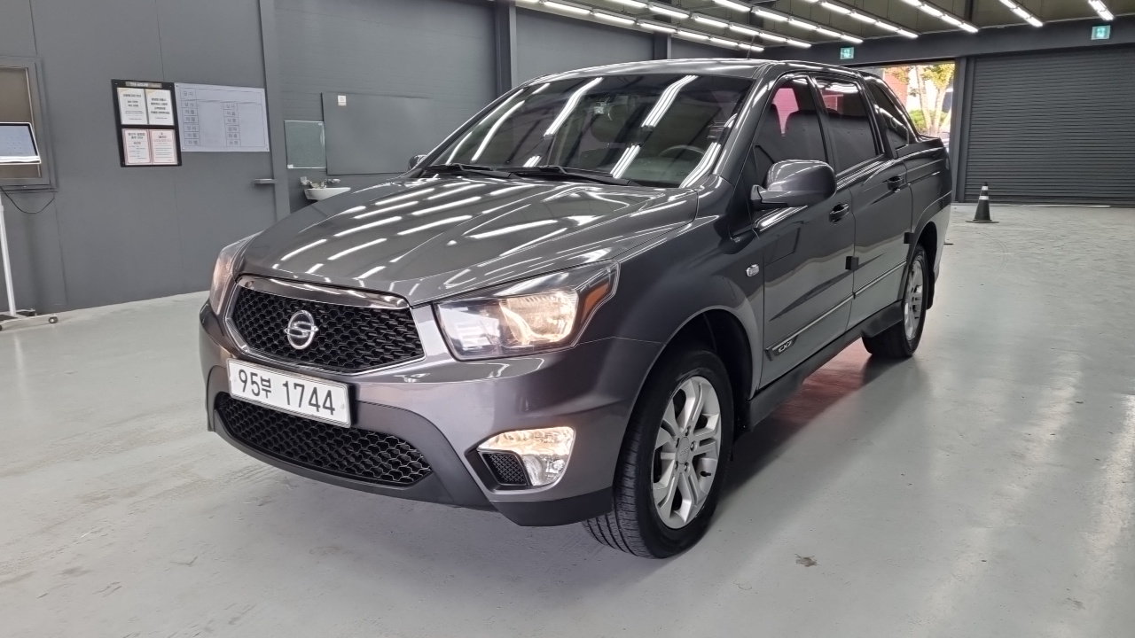 KG Mobility (SsangYong) Korando Sport CX7 4WD PASSION