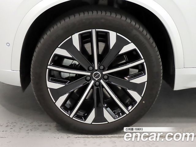 Volvo XC90 (II) T8 Ultra Bright Hybrid 2026 — фото 5