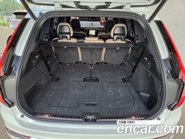 Volvo XC90 (II) T8 Ultra Bright Hybrid 2026 — фото 24