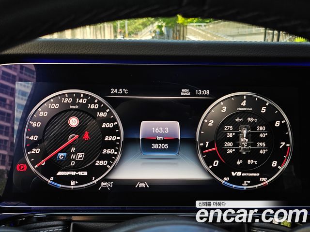 Mercedes-Benz G-Class (W463b) AMG G63 2024 — фото 13