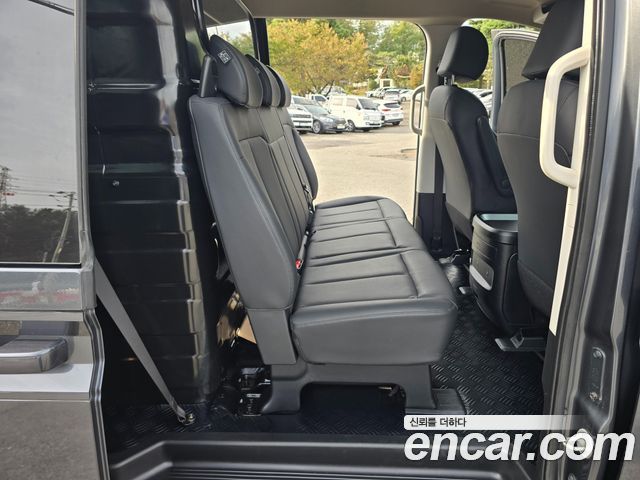 Hyundai Staria Cargo 5-Seater Modern 2023 — фото 16